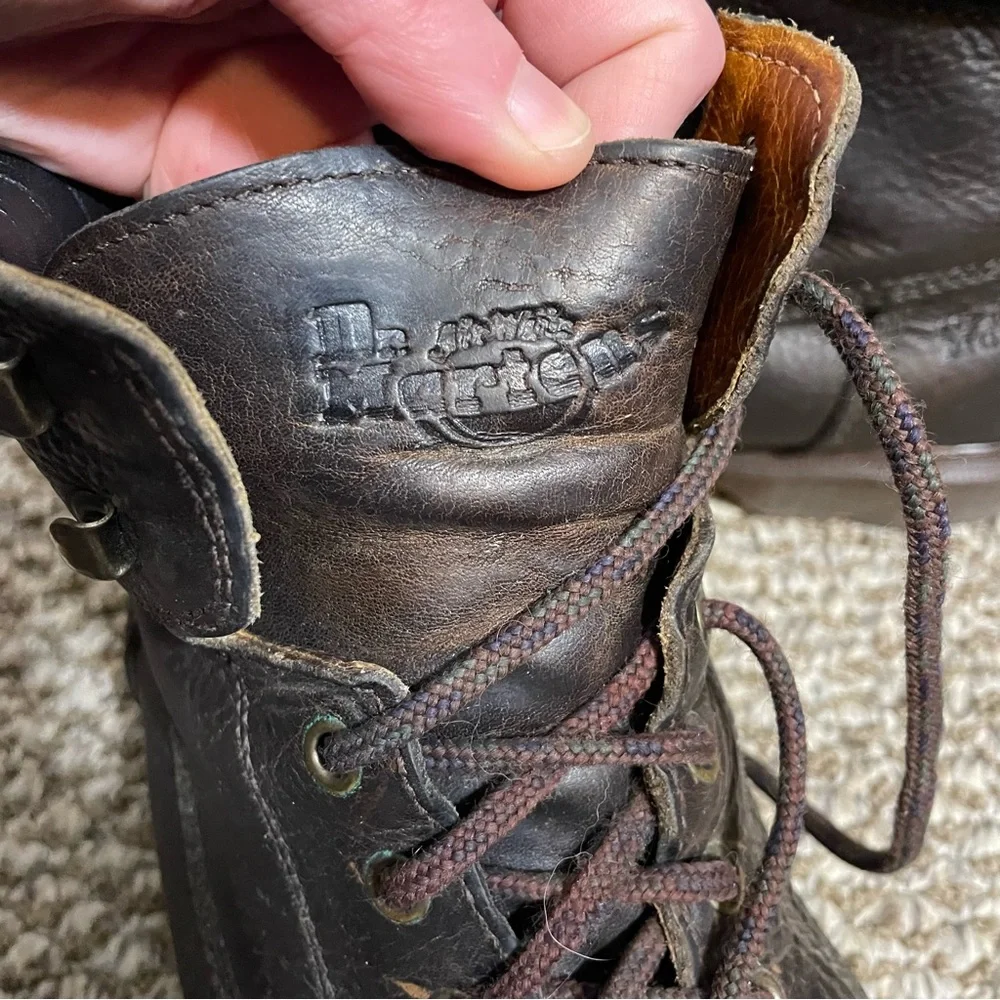 Dr. Martens 80’s 90’s Vintage Brown leather boots men’s 8126 made in England